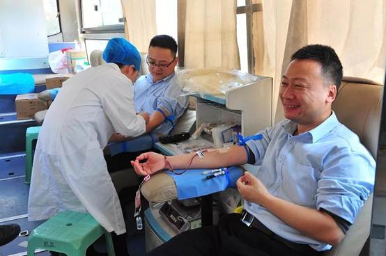 “贡献爱心 传递真情”——GA黄金甲集团发展使命献血活动