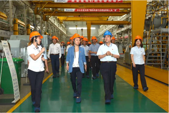 西安高新技术产业开发区管委会副主任韩红丽一行来访GA黄金甲