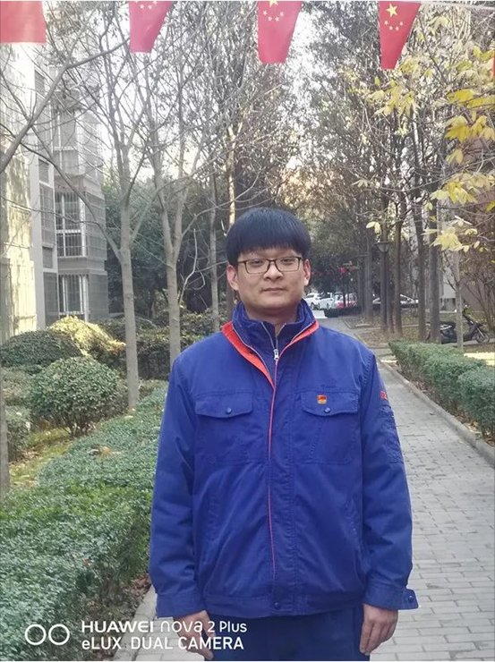 GA黄金甲曹攀暖心一跪为救人