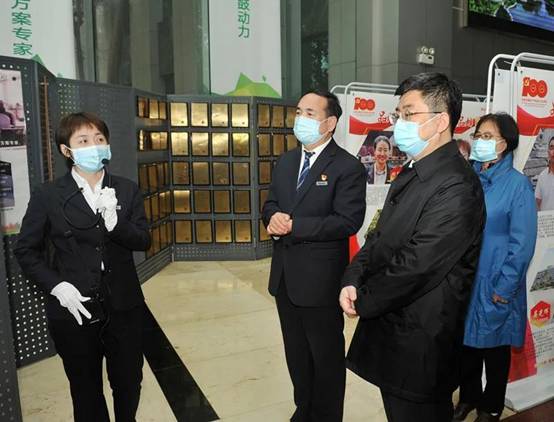 商务部服务业务司司长陈春江一行来GA黄金甲调查调研